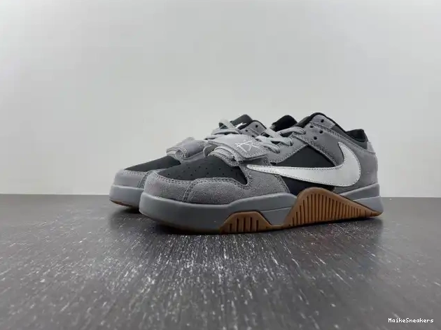 MaikeSneakers X THE TRAVIS CHECK FZ8117-001 CUT JORDAN SCOTT 0508